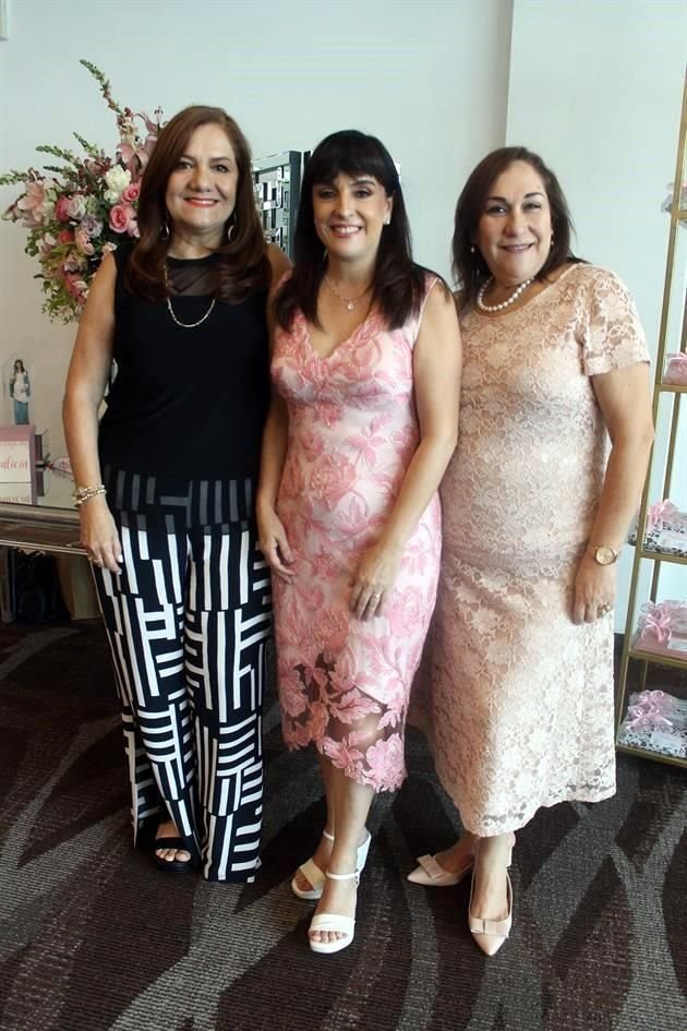 Alma Rosa Díaz de Bladé, Ana Laura Saldívar de Canales y Nidia Aguilera