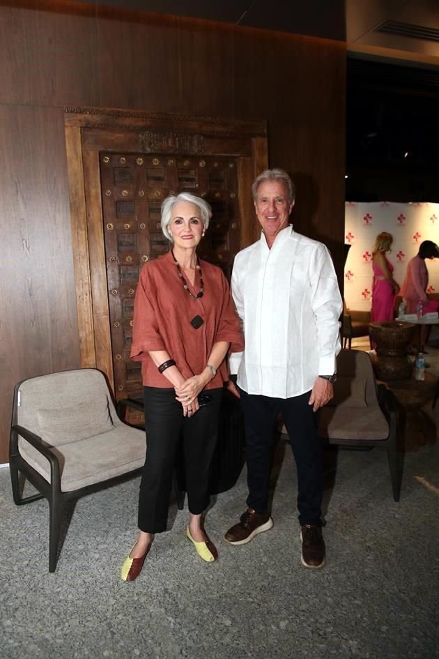 Ana María Landa de Reiter y Cecilio Garza