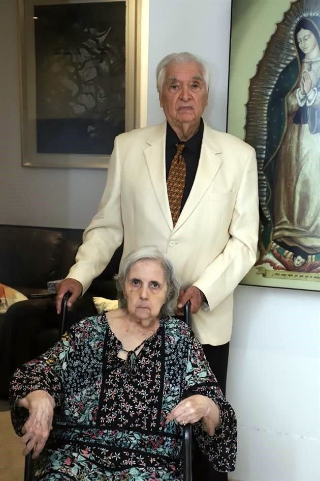 Máximo Gregorio Salas Espinosa y María Antonieta de Zamacona Escandón