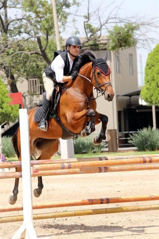 Valentín Treviño, montando a 'Havano'