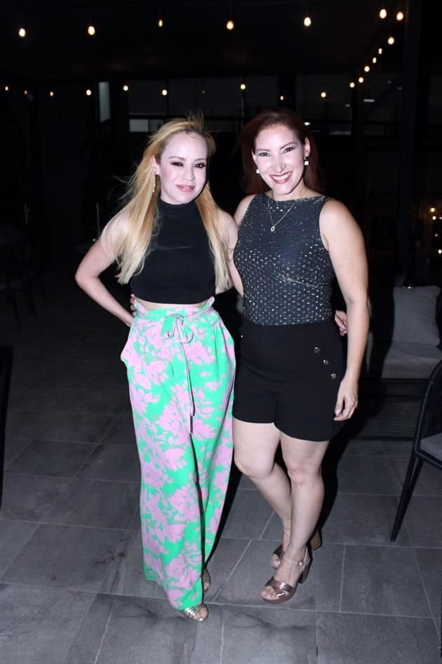 Azeneth Ramos y Sofía Bueno