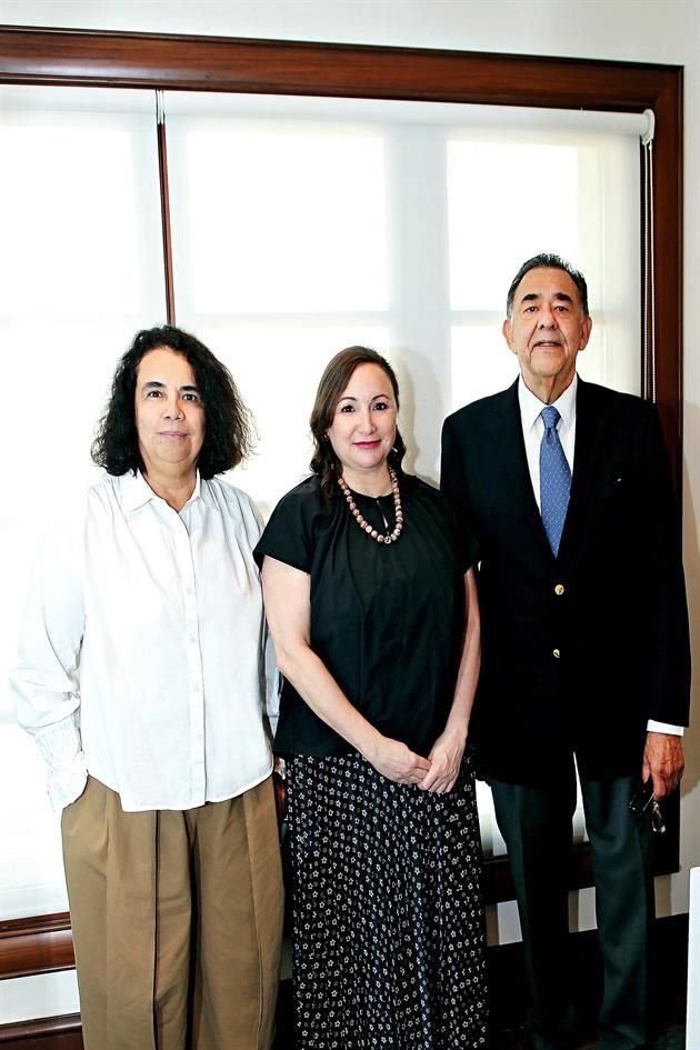 Consuelo Sáizar de la Fuente, Verónica González Casas y Francisco Suárez