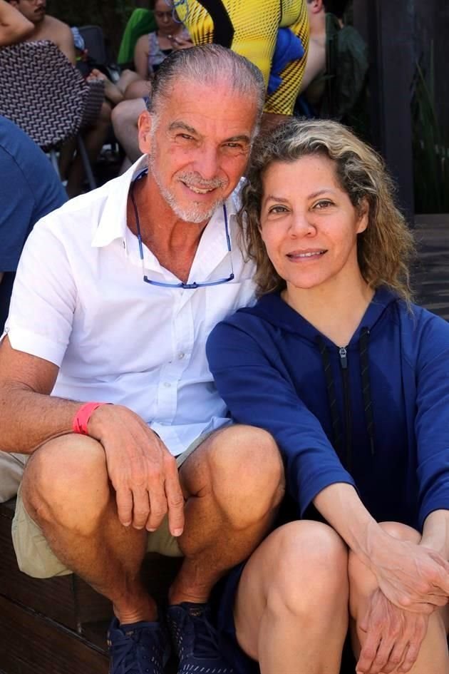 Arturo Pérez e Ivonne Lozano