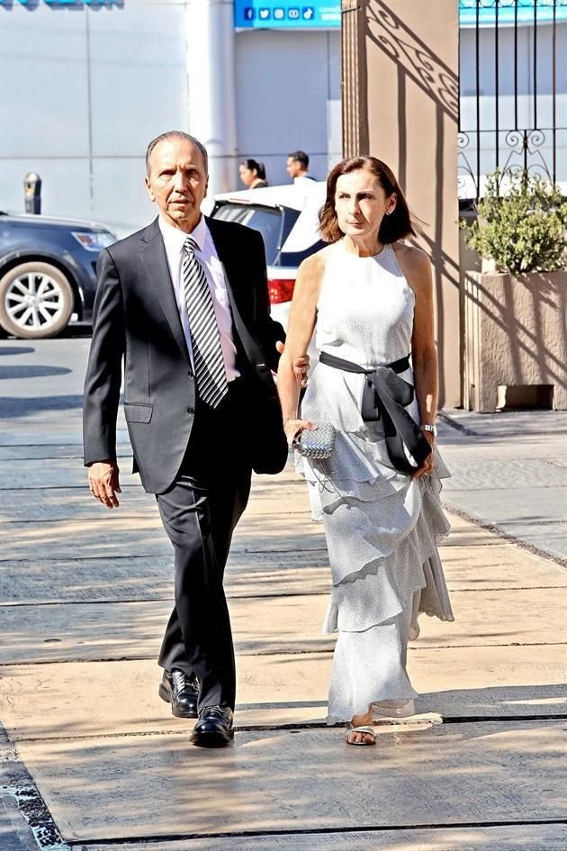 Víctor Zorrilla Vargas y Angelina Garza de Zorrilla