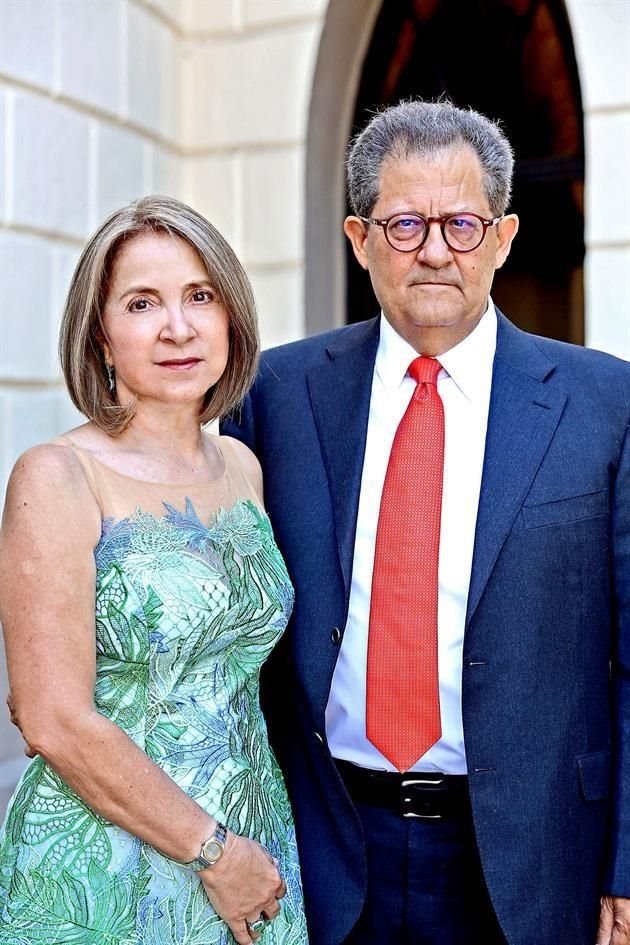 Claudia Guerra y Rubén Deschamps