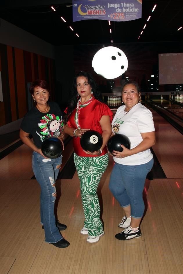 Ángeles Casiano, Lorena Garza y Angélica Medrano