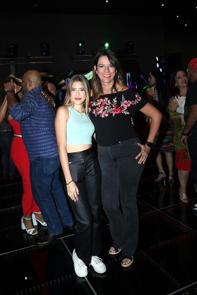 Constanza Lozano y Brenda de Lozano