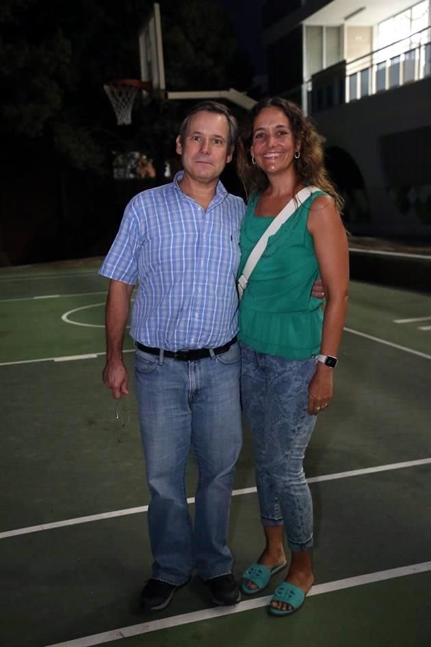 Diego Cueva y Paty Garza de Cueva