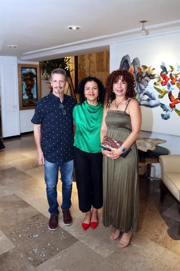 Omar Hernández, Angélica Bautista y Graciela Rodríguez