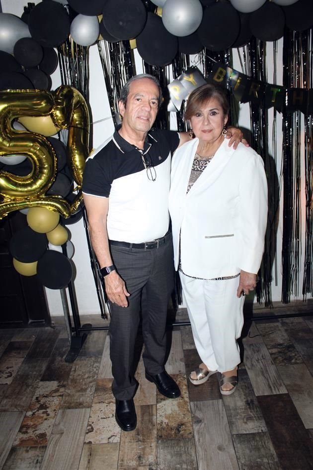 Roberto Santos y Mireya de Santos