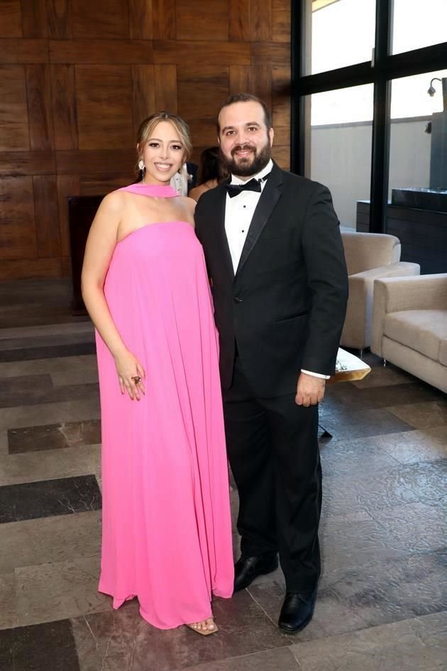 Mariana Solís y Erick Hernández