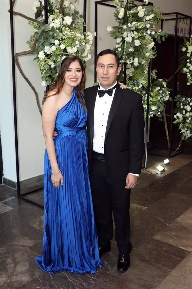 Rocío Solís de González esther González y Heriberto González