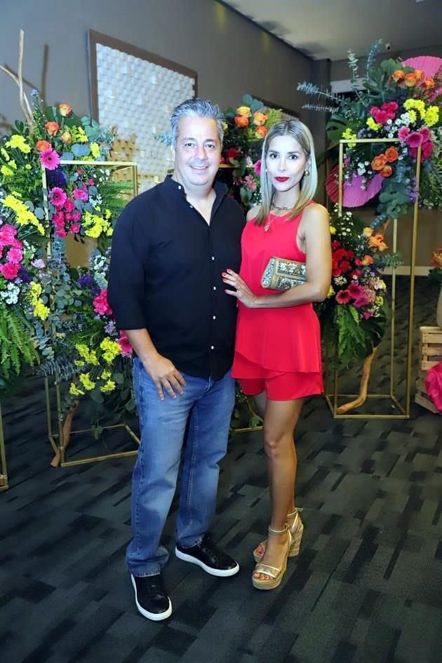Emilio Escobedo y Elizabeth de Escobedo