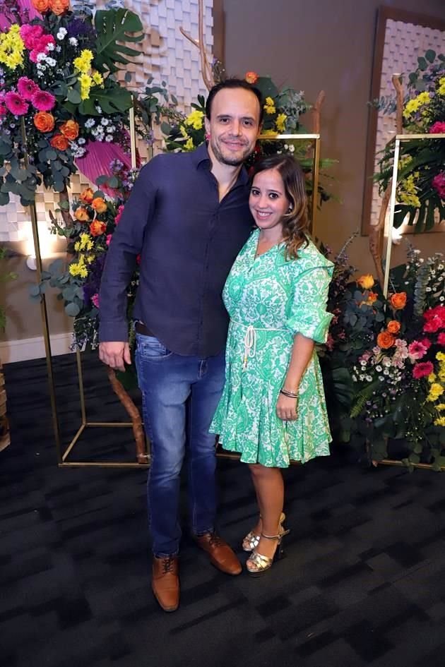 Jorge Villegas y Alejandra Fernández