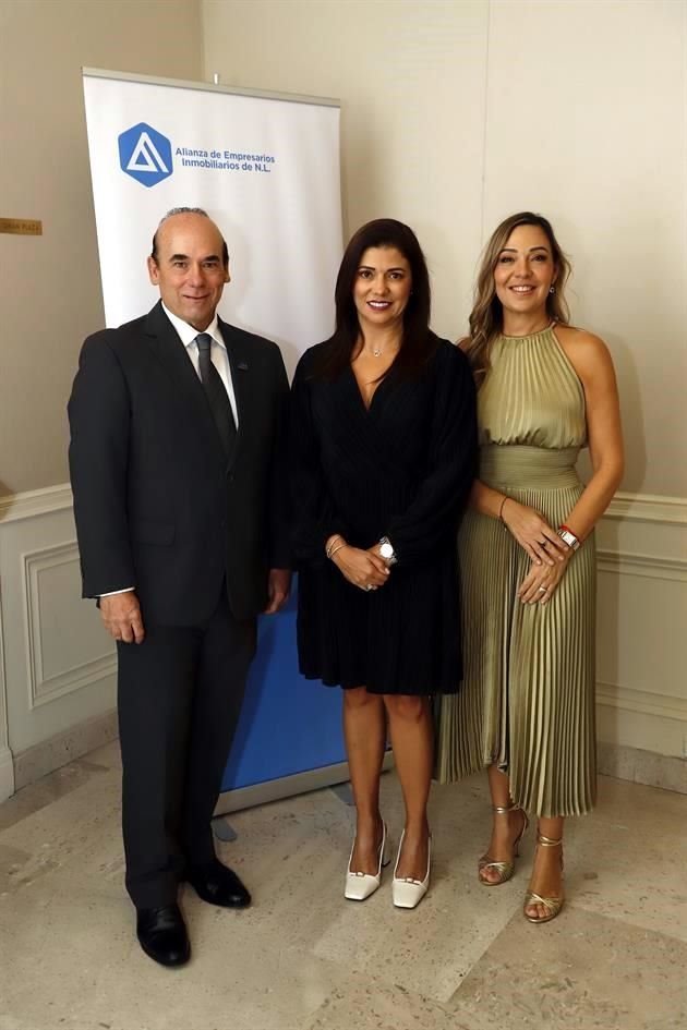 Gerardo Gutiérrez, Clara Londoño y Janette Lamas de De la Garza