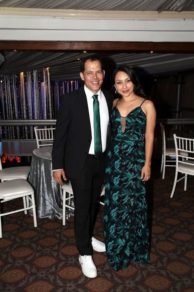 Walter Sandoval y Abigail Ramírez