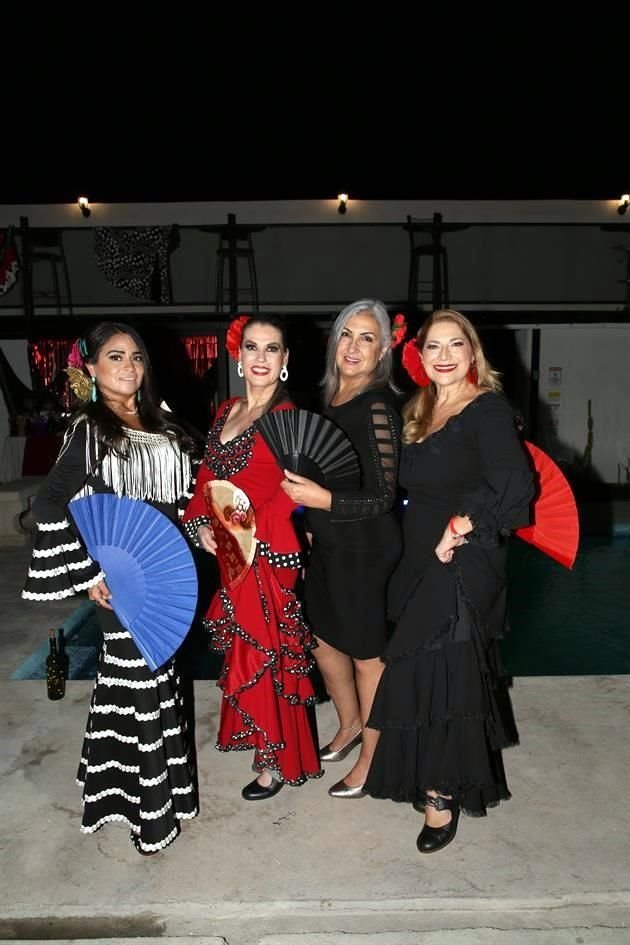 Erika Robledo, Celina Villarreal de González, Patty Iglesias y Alicia González