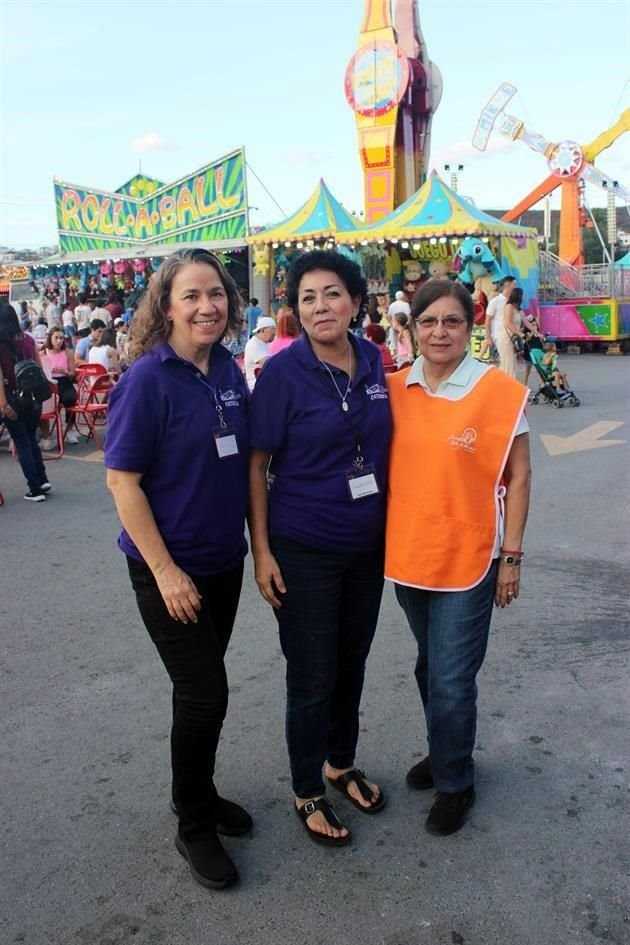 Myriam Treviño, Aida Mendoza y Ángeles Espinosa