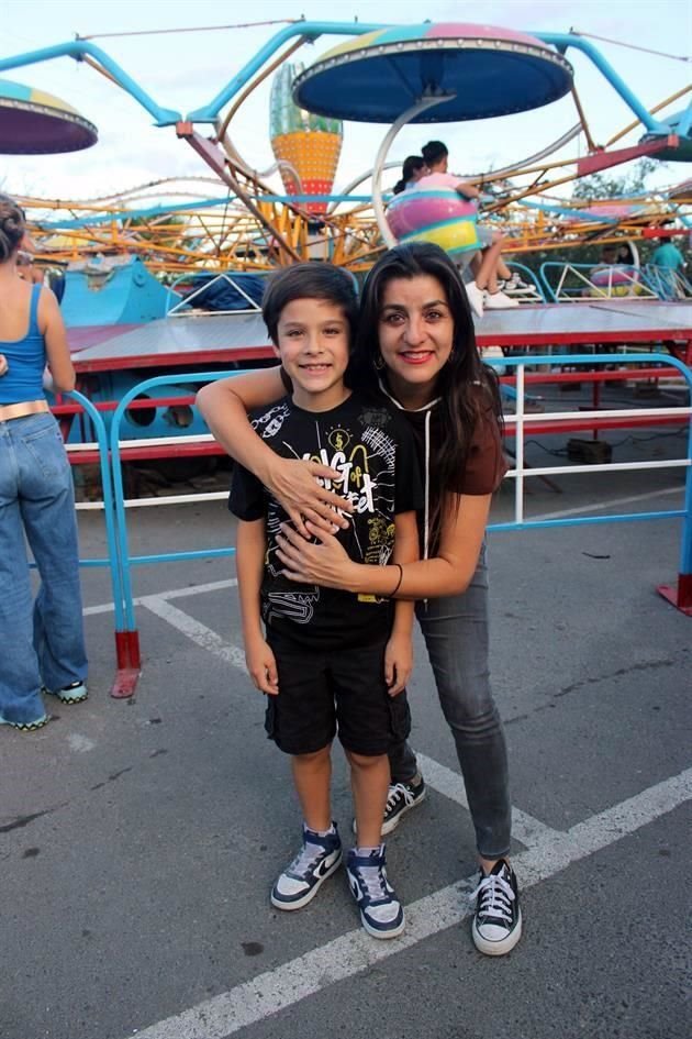 Larissa Benavides y Daniel Benavides