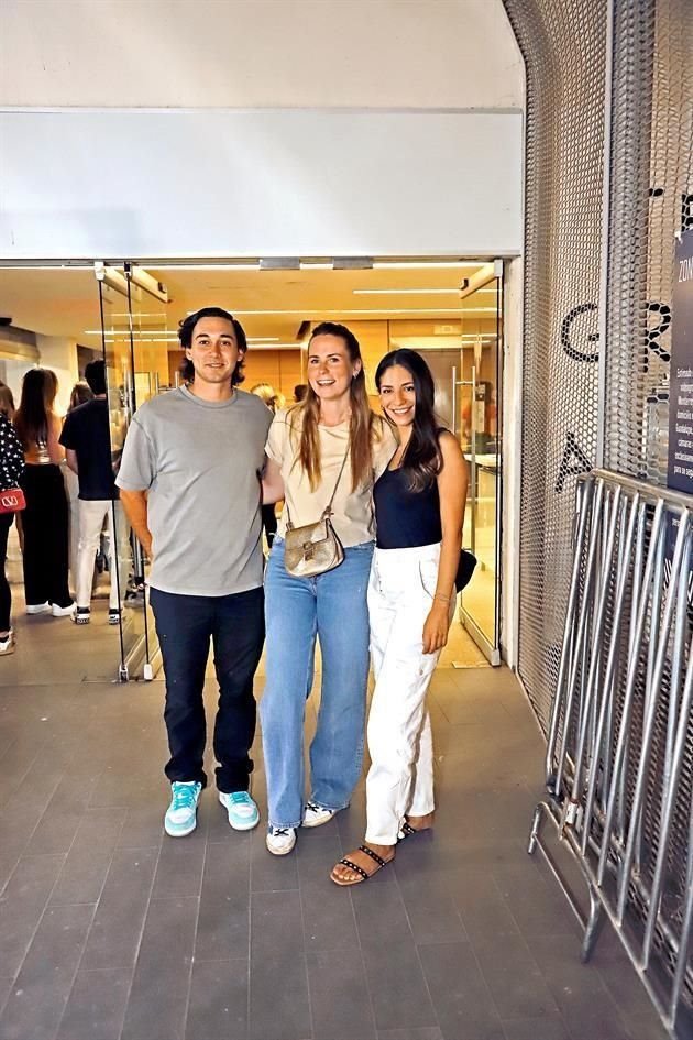 Refugio Benavides, Adriana Bremer y Catalina Zertuche