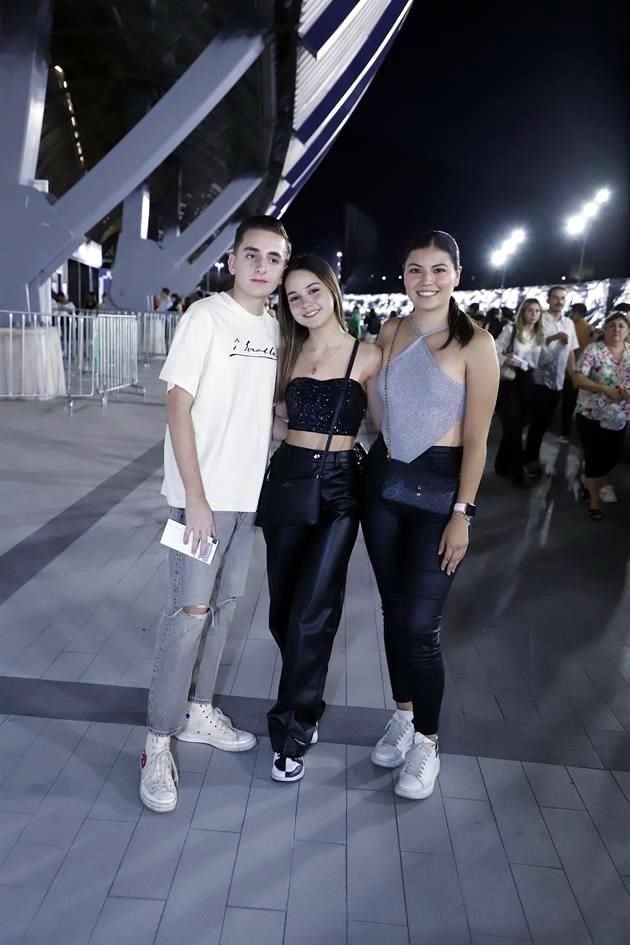 Guillermo Galán, Andrea Casados y Leslie de Hoyos
