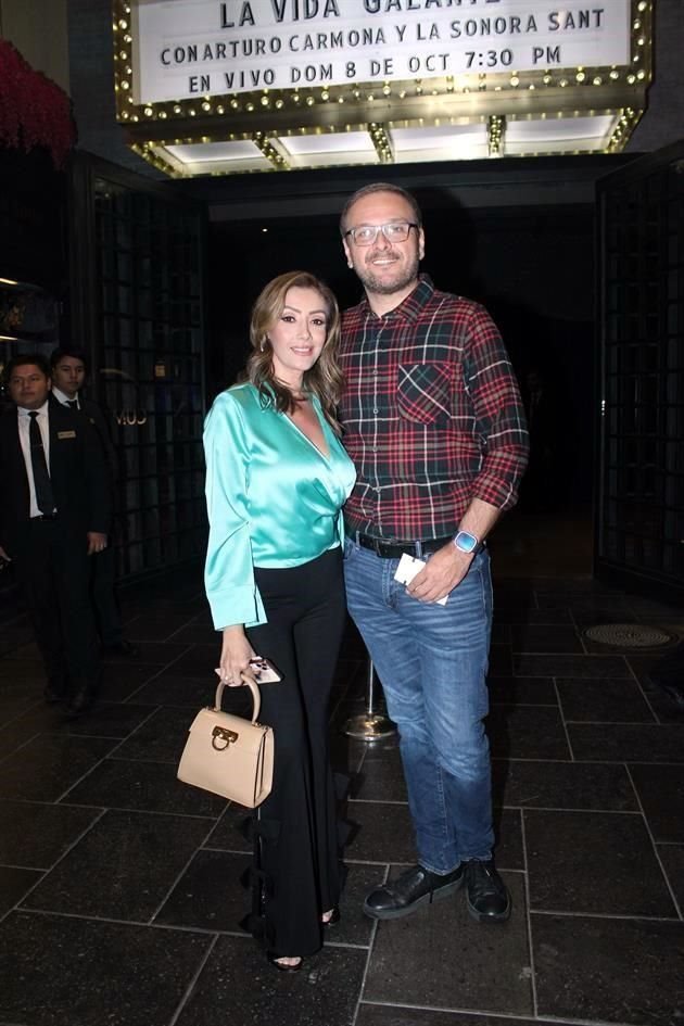 Cora Nelda González y Alex López
