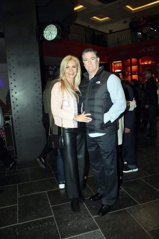 Vero Lepeley y Alejandro Nájera