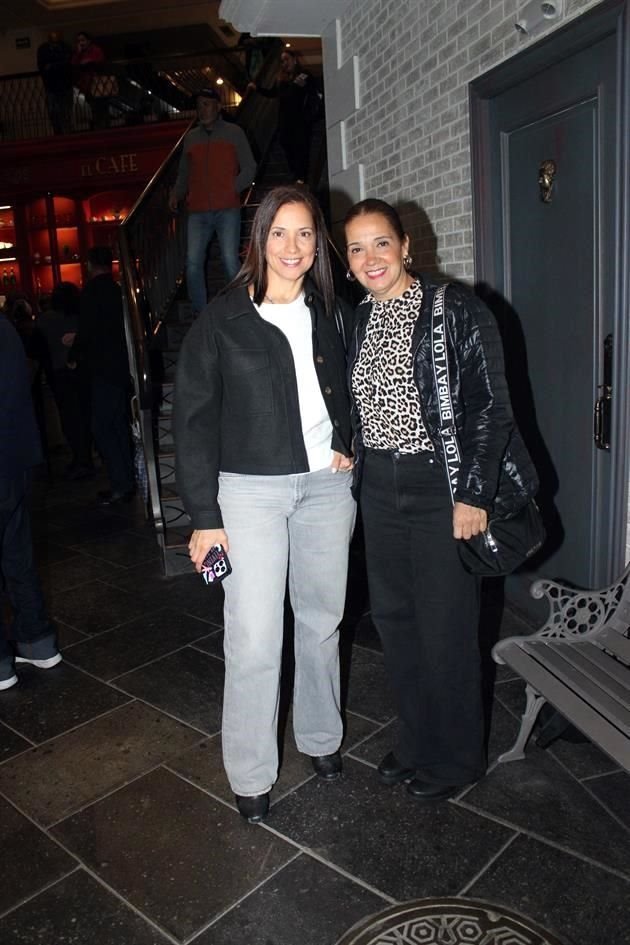 Gloria Villarreal y Alejandra Villarreal