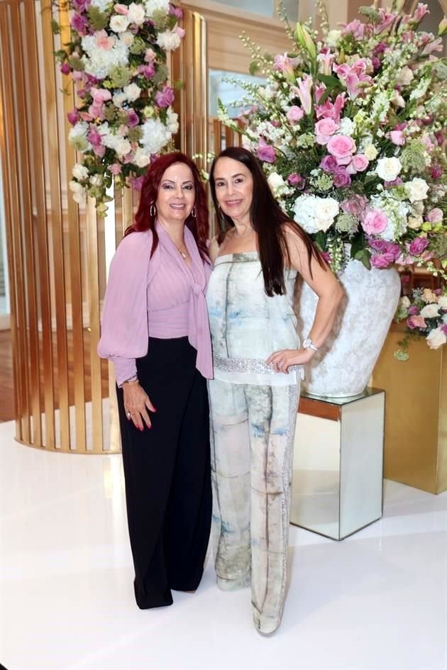 Gabriela Treviño de Elizondo y Marlene Vllarreal de Elizondo