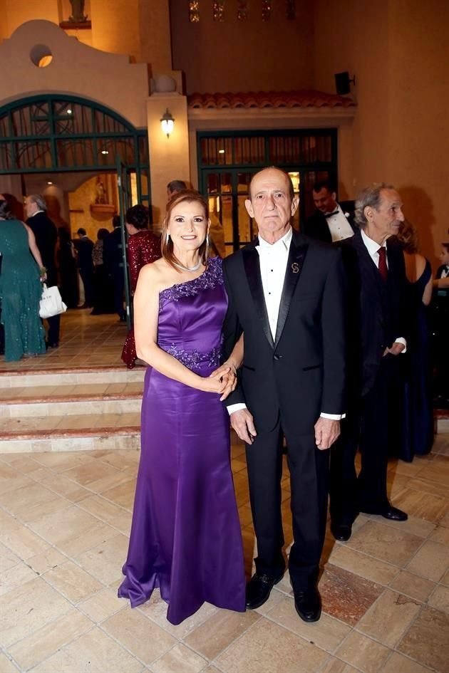 Cristina González de Canavati y David Canavati Giacomán