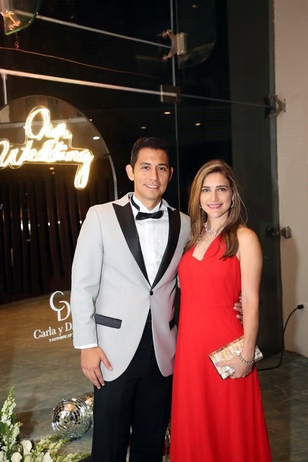 Juan Flores y Gabriela Garza