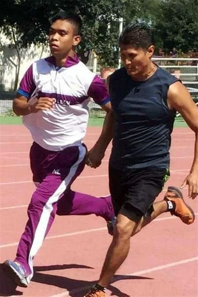 Samuel Isaí, de 25 años, era un deportista de alto rendimiento tanto en atletismo como en goalball, deportes para ciegos y débiles visuales.