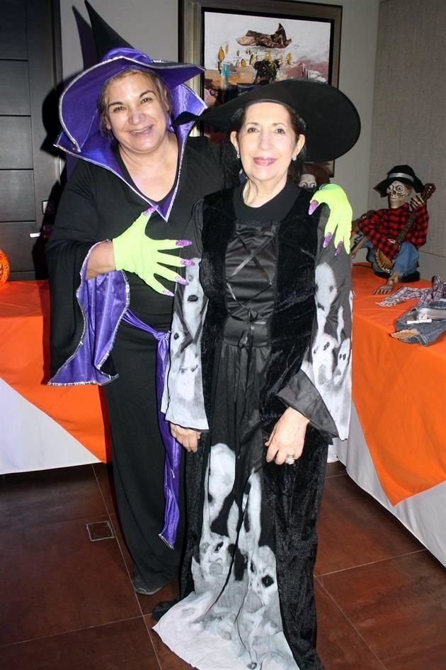 Ana María de Treviño y Paty de Ramírez