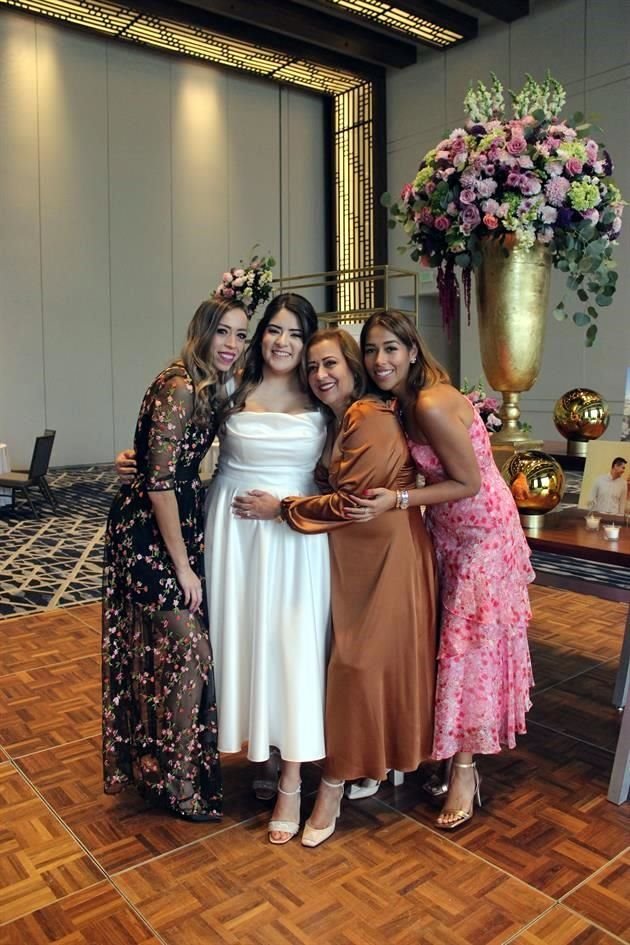 Liliana González, Melissa Moya, María Mercedes García y Tania González