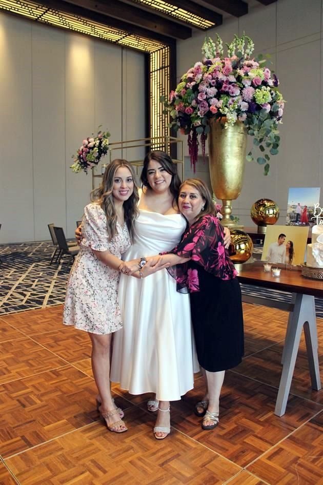 Mariana González, Melissa Moya y María del Carmen Castillo