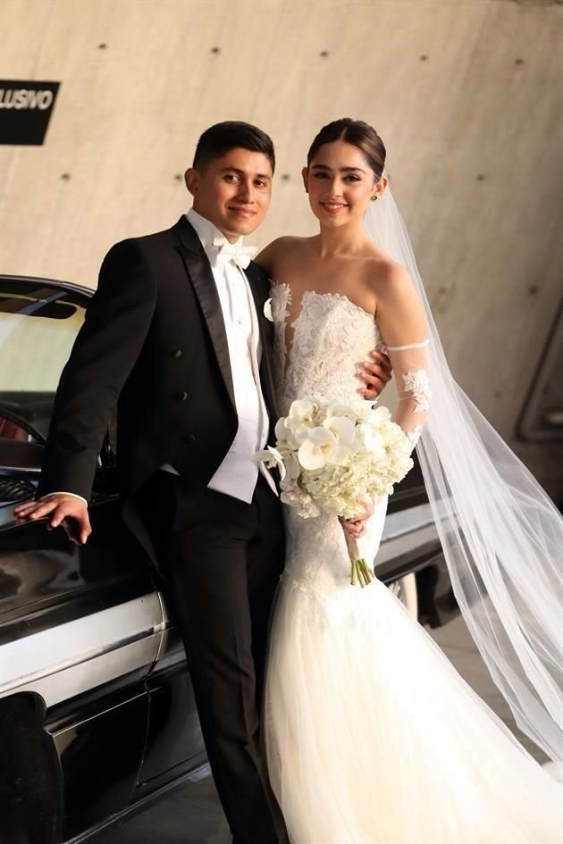 Manuel Ortiz Morales y Alejandra Saldívar Moreno