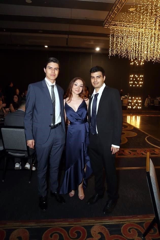 Mauricio Gándara, Alondra Gutiérrez y Ricardo Gándara