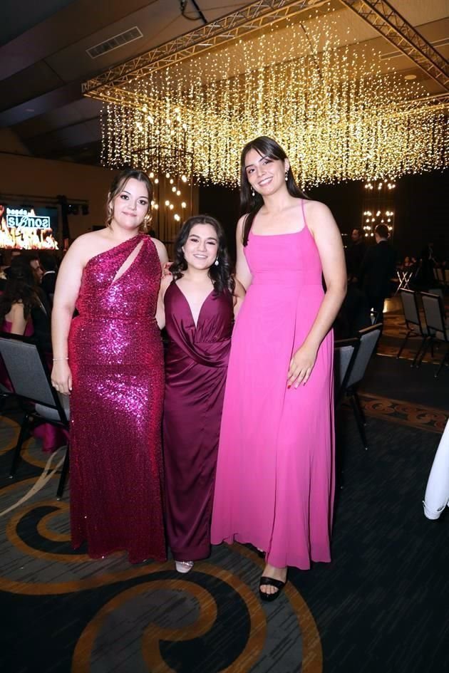 Mariana Rivera, Catalina Martínez y Carolina Martínez