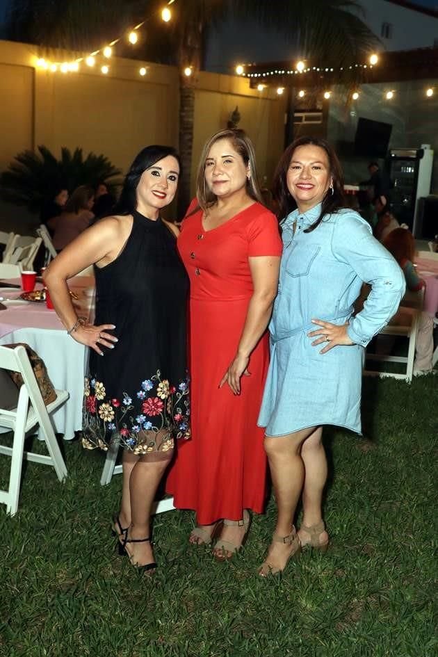 Norma Cuevas, Lucy Hurtado y Mily Santoy