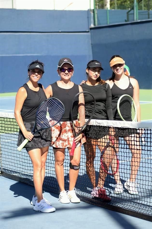 Mariana Jaramillo, Eugenia Saucedo, Fernanda González y Bárbara Ruiz