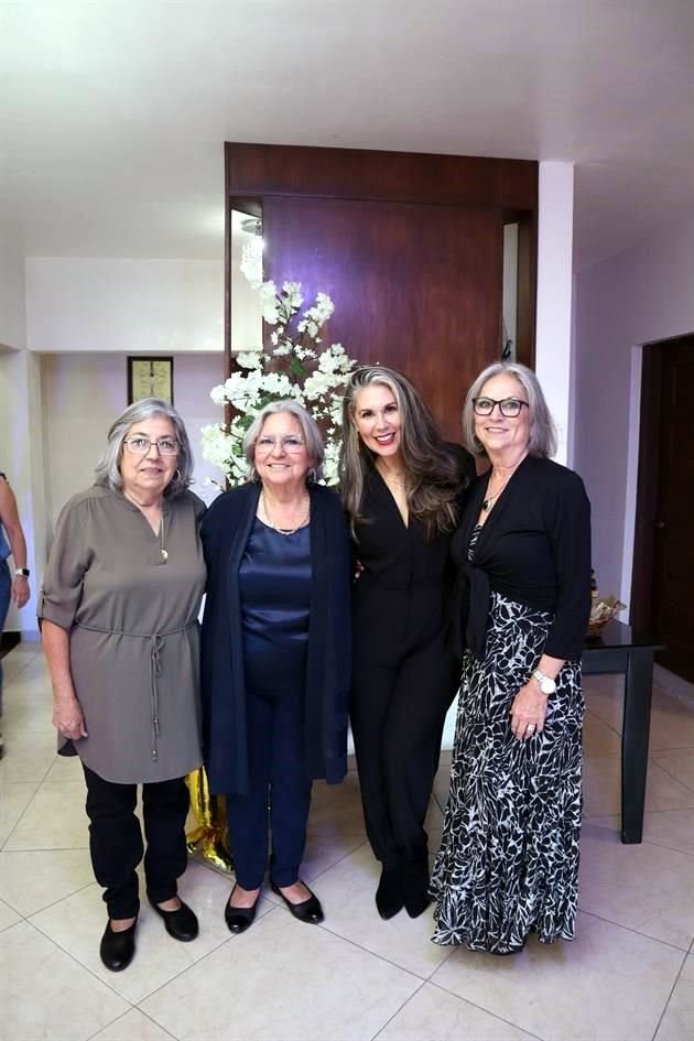 Enedelia Ruiz, Carmen Ruiz, Mónica Ruiz y Griselda Ruiz