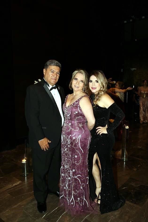 Héctor Jiménez, Gabriela de la Garza y Gaby Jiménez