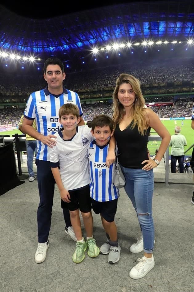 José Álvarez Tostado, José Álvarez Tostado Matar, Daniel de León y Katia Matar de Álvarez Tostado
