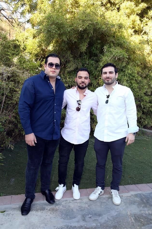 Adrián González, Bryan Treviño y Rene Acosta