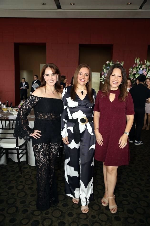 Lorena de Casco, Blanca Sánchez y Elisa Olivares