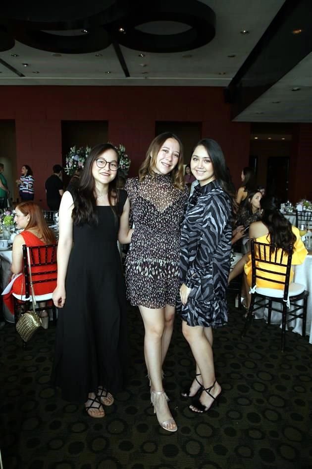 Sayuri Kawamoto, Martha Hernández y Daniela Tamez