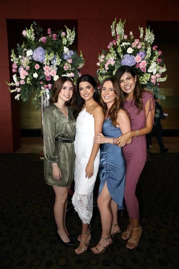 Diana Loya, Mariana Páez Ávila, Paulina Bremer y Stephanie García