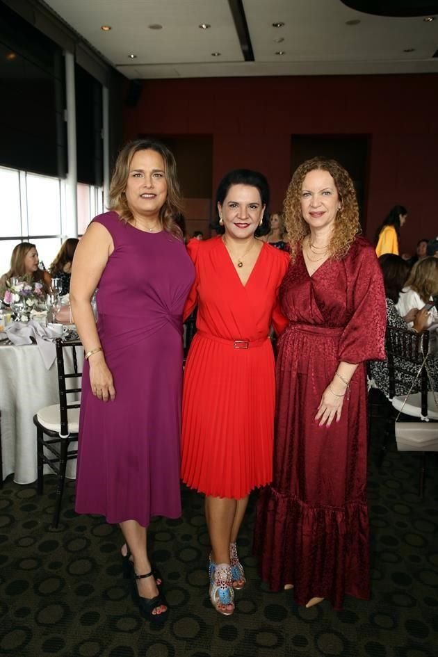 Josefina Ruiz de Villarreal, Adiana Valdés de Benavides y Rosy Carrillo de Lozano