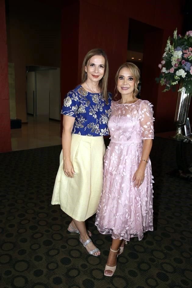 Mayela Treviño y Mirta Perales de Ibarra