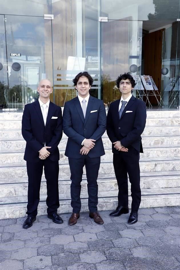 Patricio de la Maza, Marcelo de la Maza y Gonzalo de la Maza